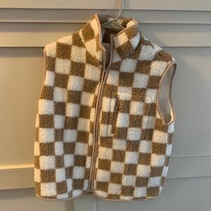 Earkoha Checkered Fleece Vest in Khaki